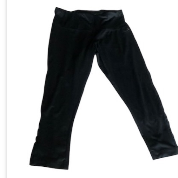 Women’s blue Danskin size medium 8/10 Capri leggings with side mesh - Picture 1 of 10